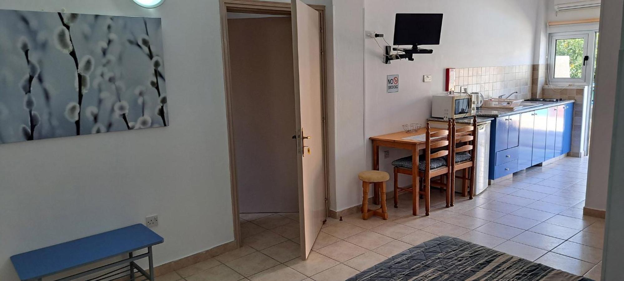 C & A Hotel Apartments Polis Eksteriør billede